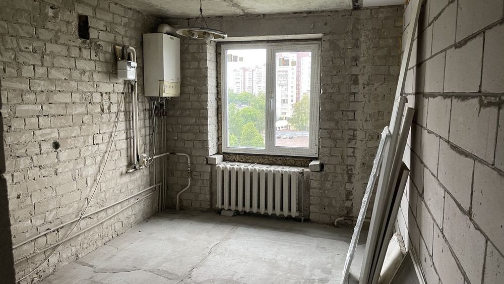 Продам 3-х кімнатну квартиру ринок Нива