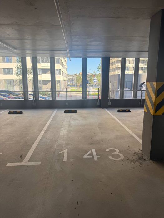 Здам паркомісце вул.В.Змієнка, 32, ЖК Варшавський3, 7.9