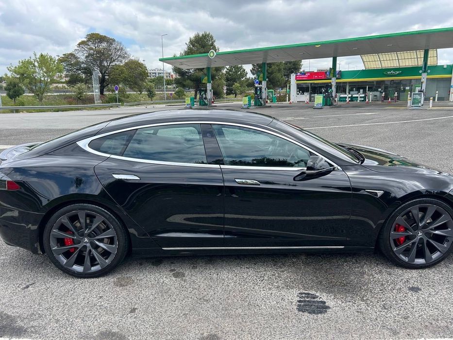 Tesla S Performance