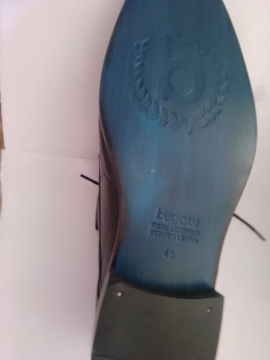 Чоловічі туфл іbugatti