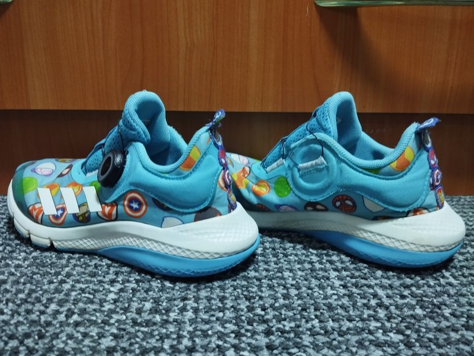 Продам кросівки від adidas