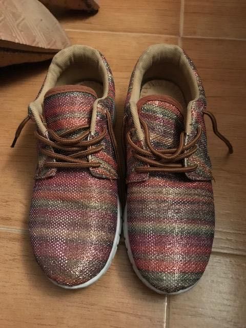 Sapatilhas Coloridas Brilhantes Nº 38