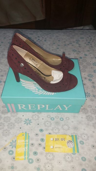 Sapatos da replay praticamente novos