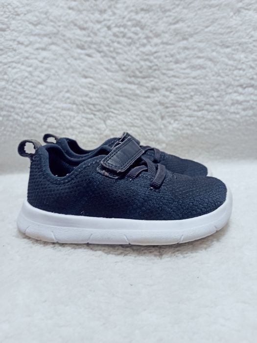 CLARKS 24 розмір, устілка 15 см, кросівки для хлопчика