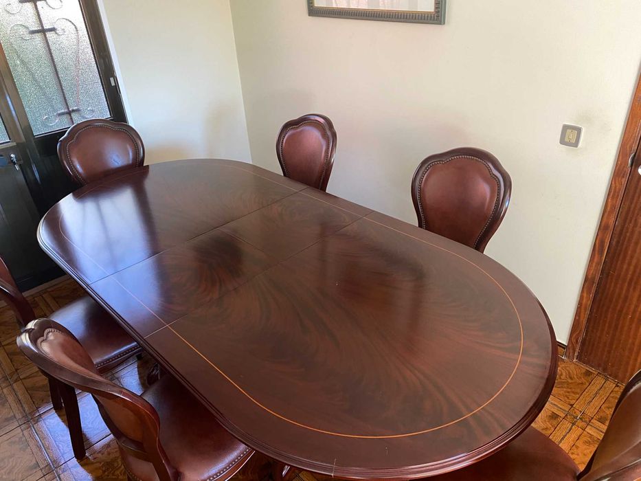 Mesa de refeição extensível