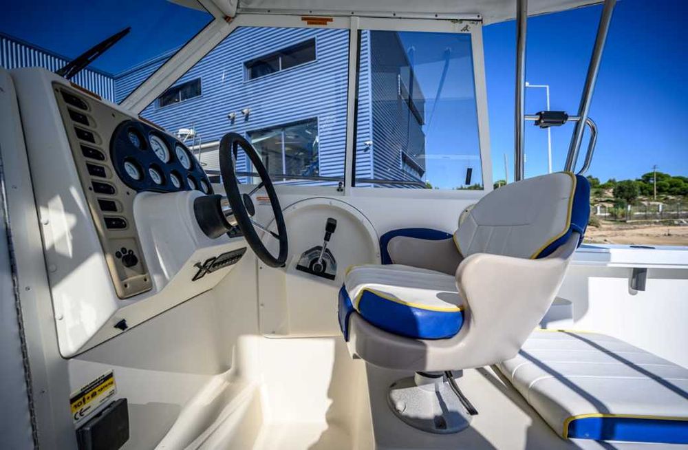 Barco Pesca /Passeio FAÇA ASUA OFERTA - Serviço de Recolha