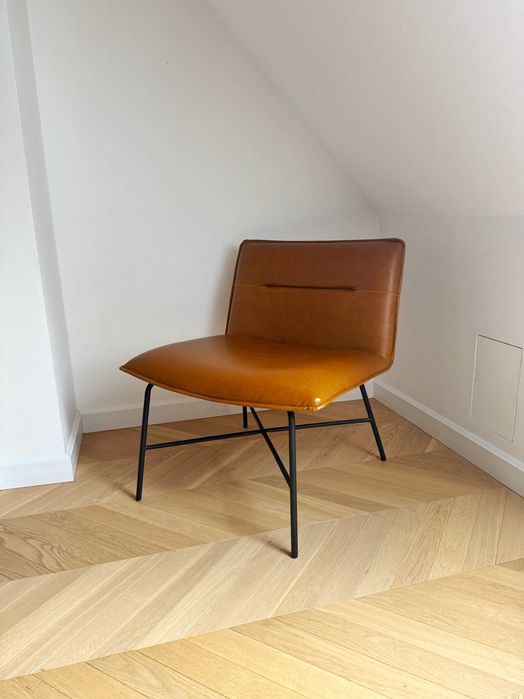 Fotel brązowy skórzany w stylu Mid-Century