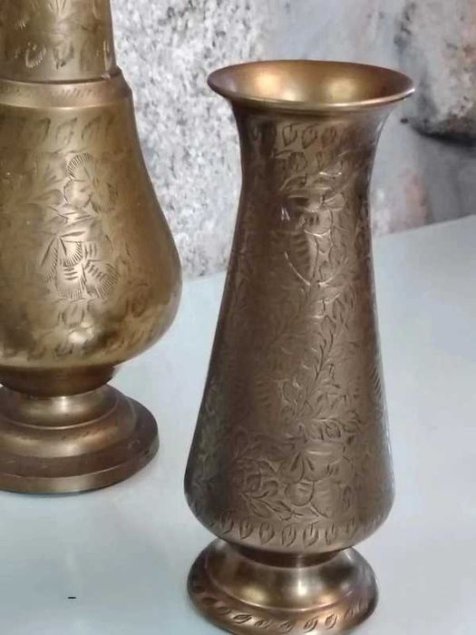 Conjunto de 3 Jarras Indianas em Latão Gravado ENVIO GRATIS