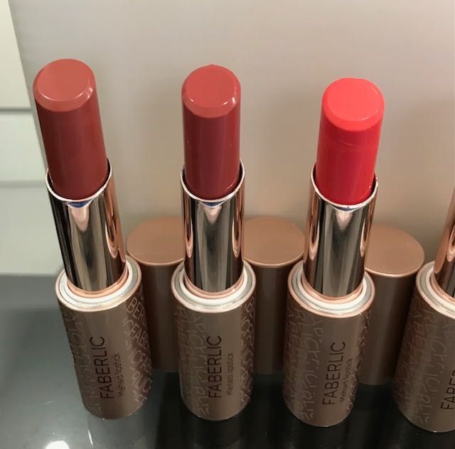 Batons longa duração Faberlic - Super Preço