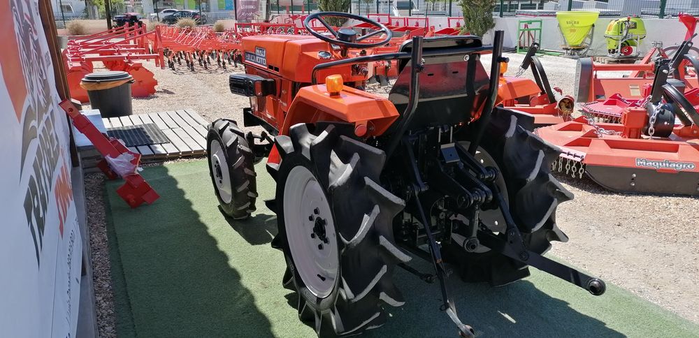 HINOMOTO C174/ 4x4 / 3Cilindros /frese