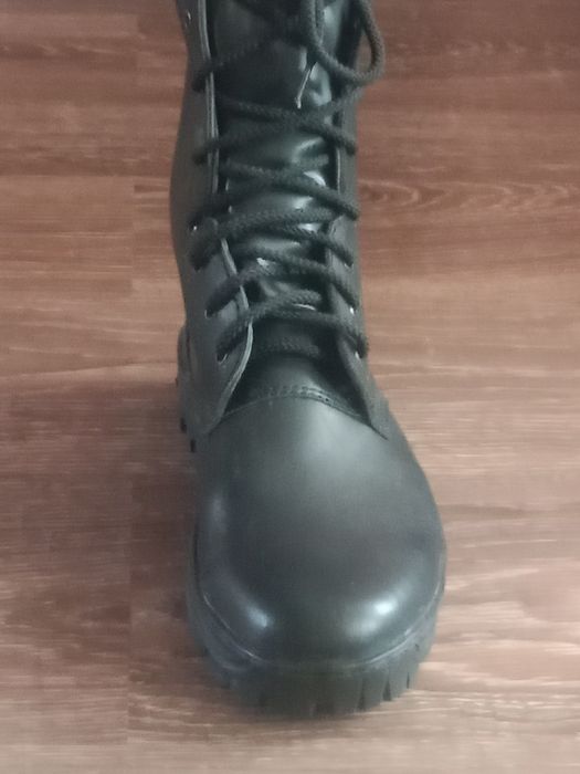 Бебці шкіряні легкі демесезонні.