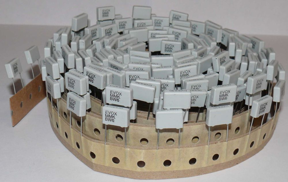 Пленочный конденсатор EVOX MMK10 102K630A01L (630V, 1.0 nF) - 100 шт