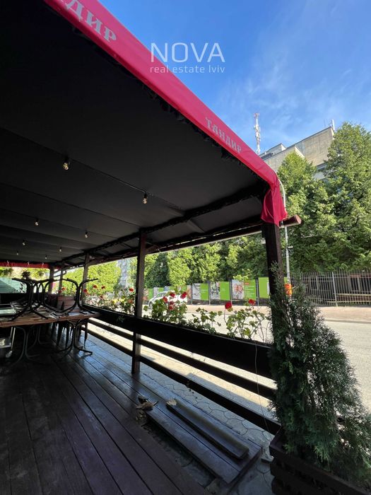 Продаж бізнесу у центрі Трускавця : готель, кафе, приміщення, ділянка