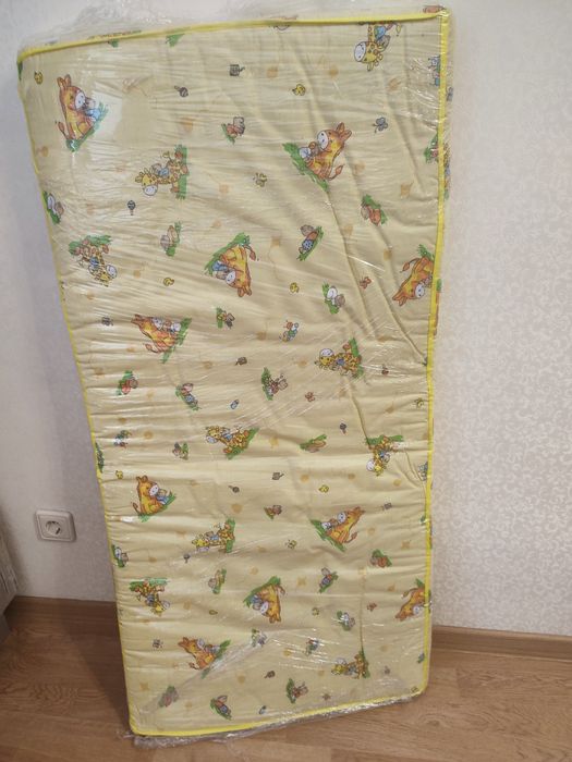 Дитяче ліжечко+ матрасик