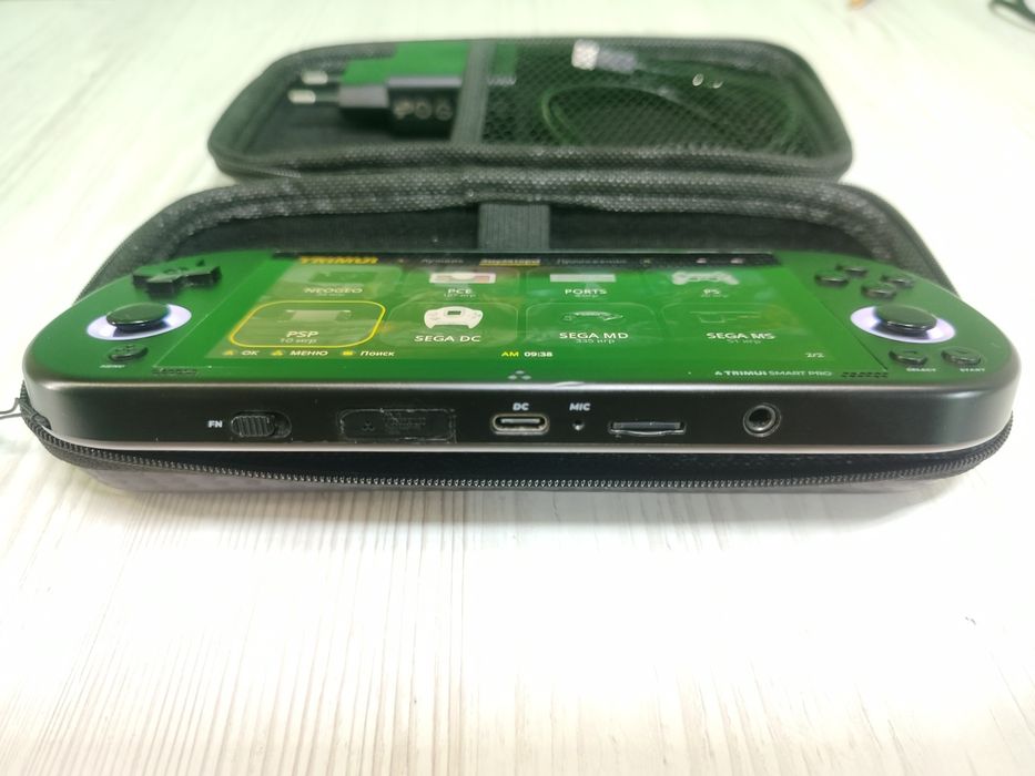 Портативная консоль TRIMUI SMART PRO