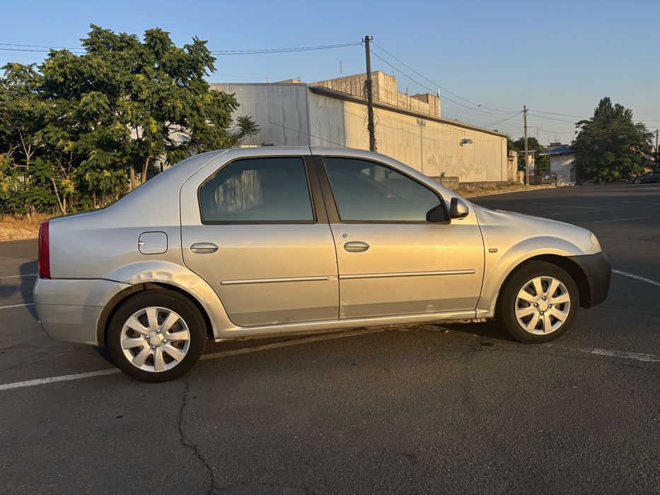 Продам Dacia Logan 2008 1.6