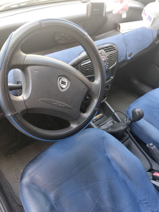 Vendo Lancia y ano 2001