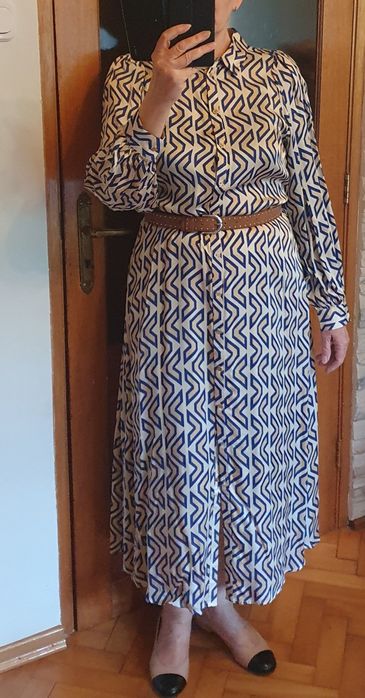 Elegancka sukienka z paskiem Esqualo r. 40