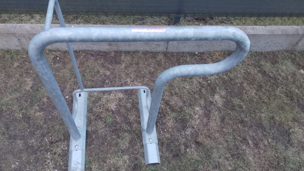 Stojak  przykrecany na motor,rower solidny firmy ziegler