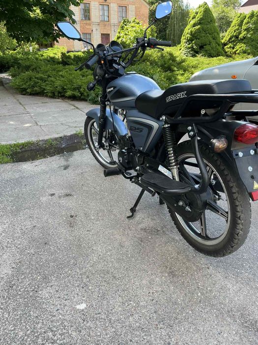 Продам або обмін на авто мотоцикл Spark 125