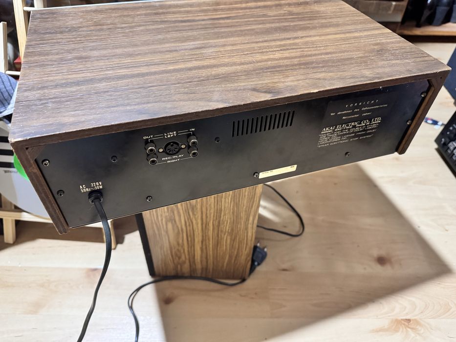 Akai GXC 710D magnetofon