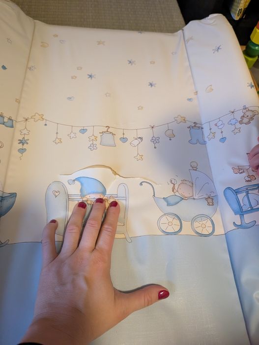 Przewijak 50x70cm + 3 prześcieradła/ nakladki