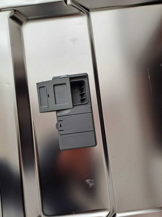 Máquina de lavar a loiça whirlpool