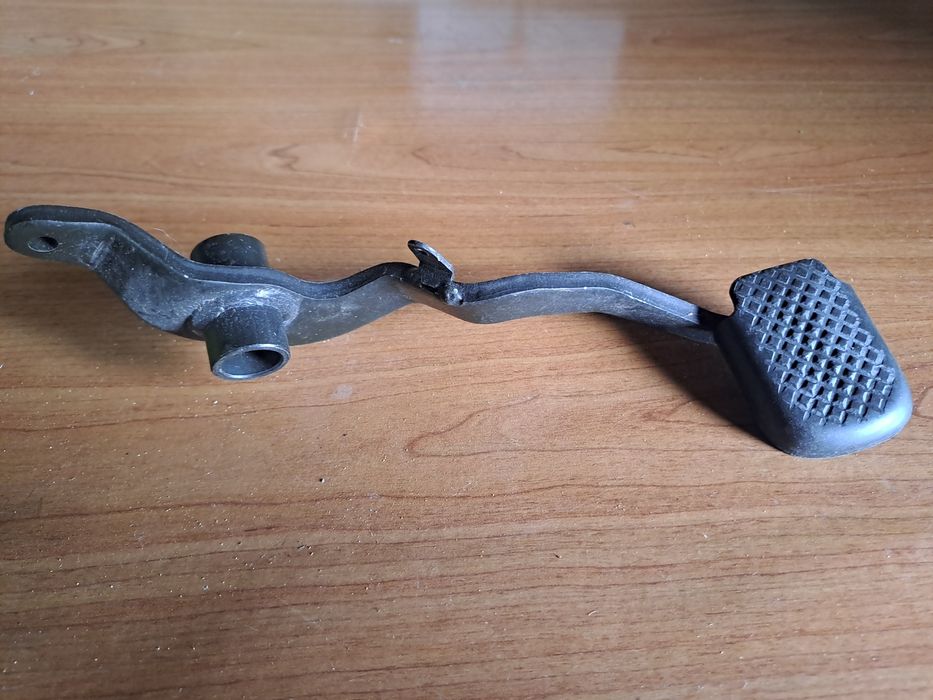 "" VENDIIDO "" Pedal de travão da RZ50