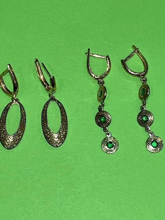 Продам золотые серьги.