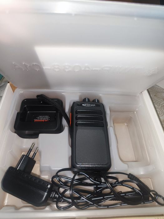 Kirisun DP405 VHF — Рация цифро-аналоговая 136-174 МГц 5 Вт 256 канал.