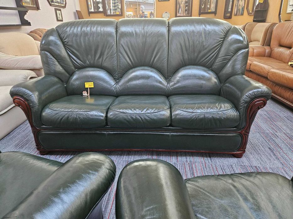 Sofá cama em pele de cor verde - óptimo estado geral