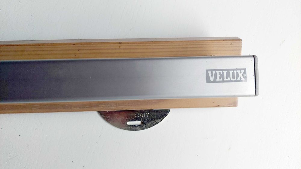 VELUX uchwyt górny okna dachowego