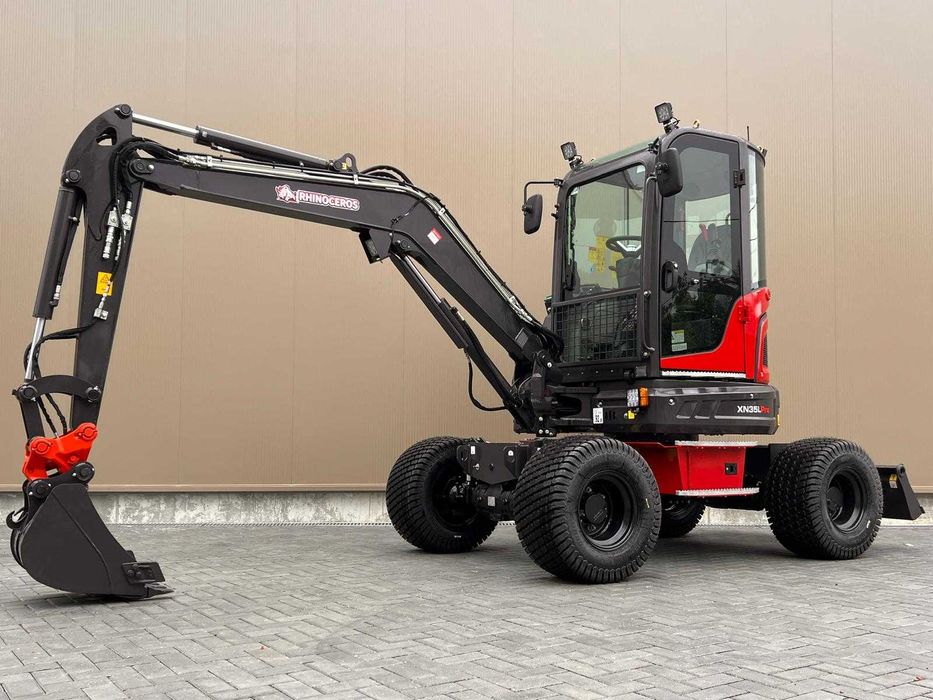 MINI GIRATORIA XN35 PRO RODAS Motor Kubota