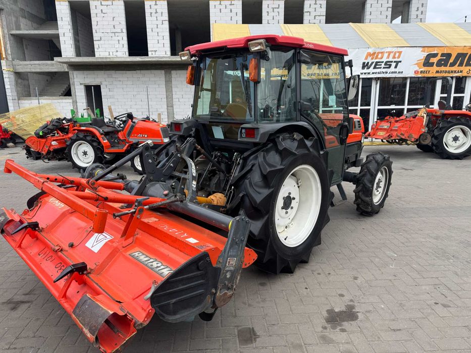 Японський трактор KUBOTA KL 430 + фреза 180 СМ!!!, гідропідсилювач,КАБІНА З КОНДИЦІОНЕРОМ ТА ПІЧКОЮ.
