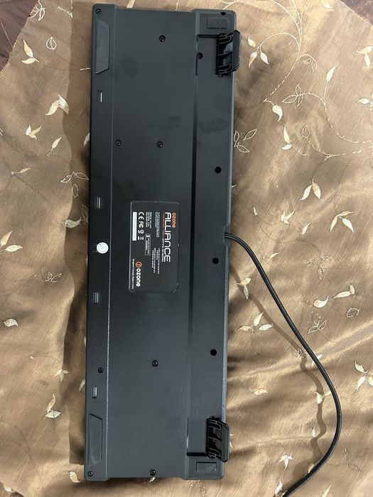 Vendo Teclado Ozone Alliance Hybrid PT