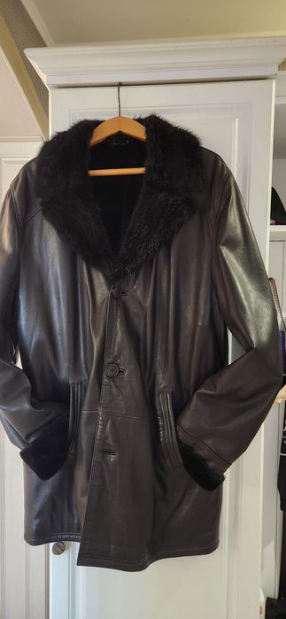 Дублёнка мужская. Отдам за 9000. Состояние новой.