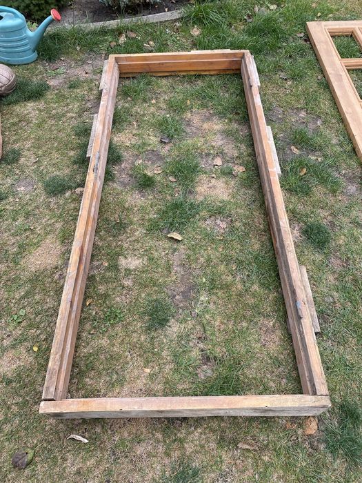 Вхідні подвійні двері дерево