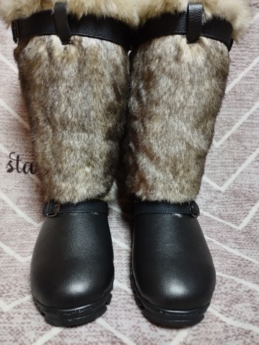 Продам унты ручной работы