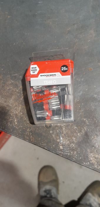 Bity milwaukee TX40