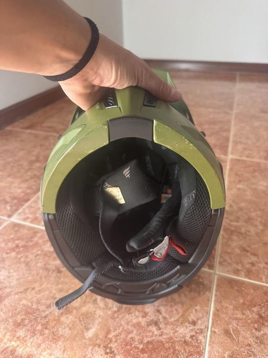 Capacete verde tropa