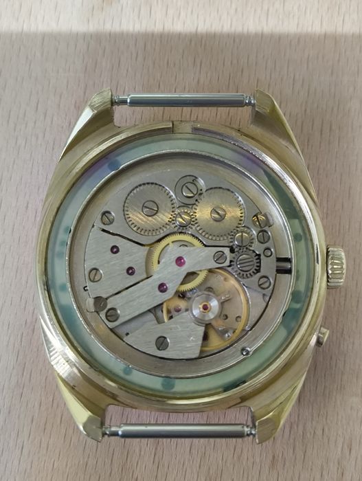 Наручниий годинник слава. Наручные часы слава в позолоте, ссср