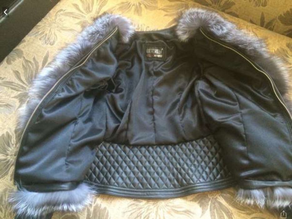 Кожаная куртка с чернобуркой