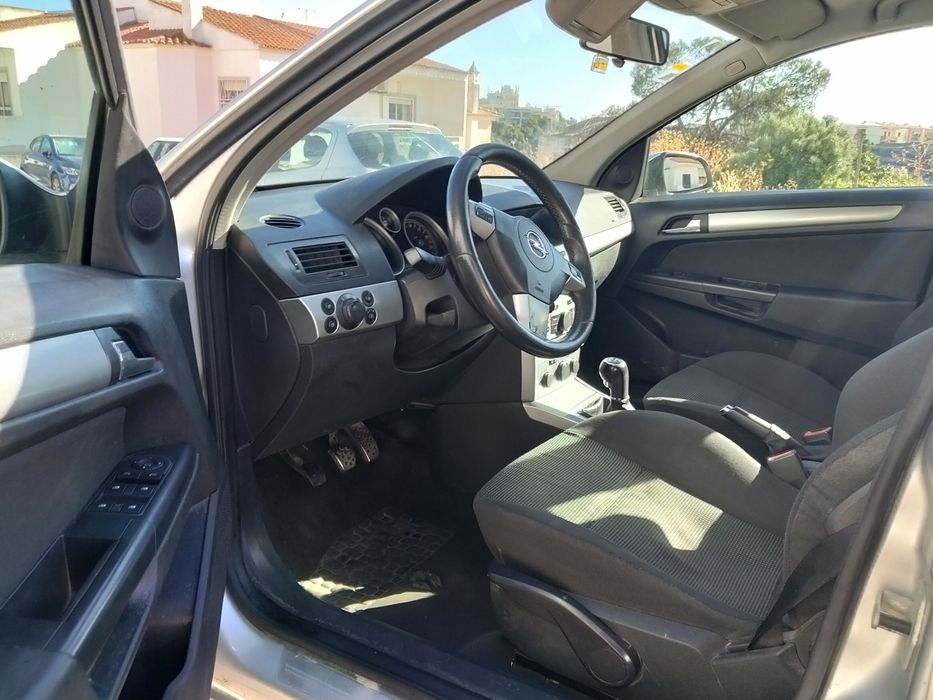 Opel Astra  2007