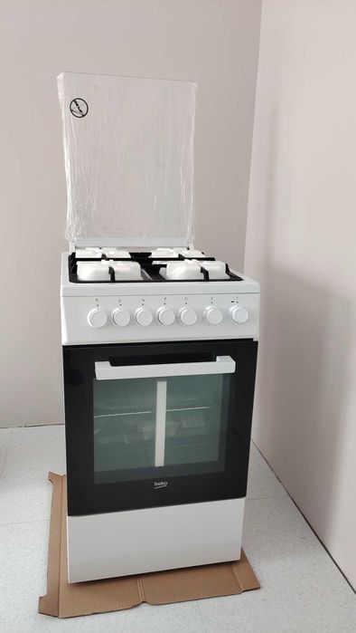 Кухонна плита комбінована BEKO FSET52130GW