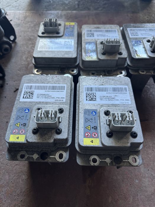 Акумулятор відновлений tesla 16v