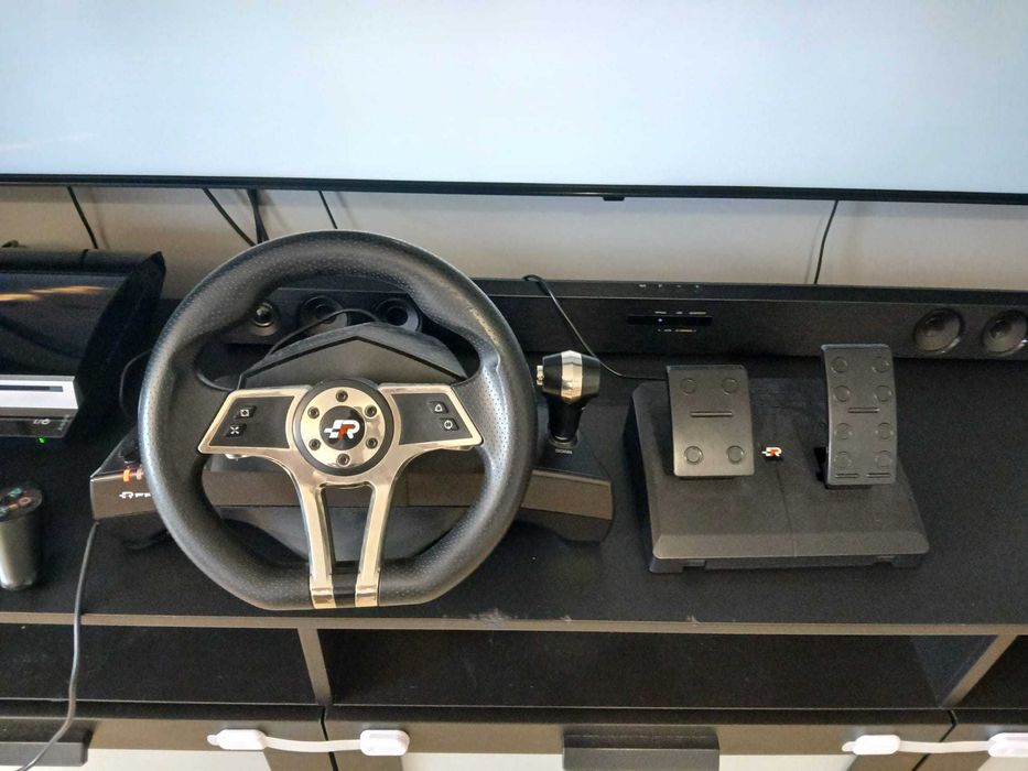 Volante + Pedais FRTEC
