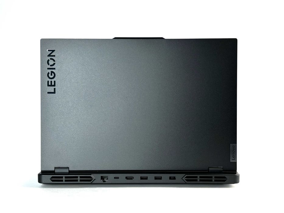 Lenovo Legion Pro 5 240Hz / i5-13500HX / 32GB / 512GB / RTX 4060 8GB