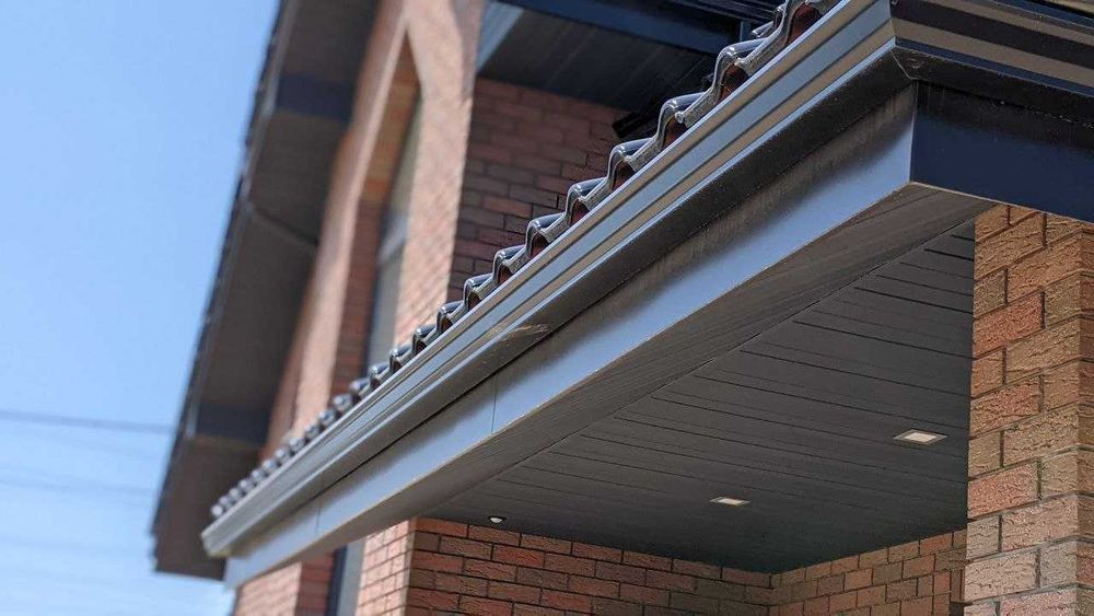 Металеві водостічні системи від виробника з монтажем / РИНВИ / Софіт