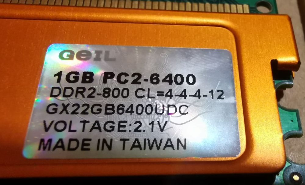 -4GB- 4x1Gb GEIL DDR2 PC2-6400 RAM Memory64739670309507121