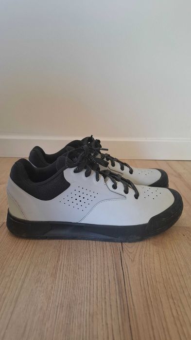 Buty rowerowe uniwersalne damskie Giant Liv Shuttle Flat Grey
